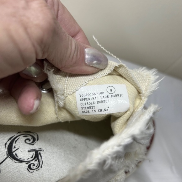 VERY G WOMEN'S DAKO FRAYED DETAIL LACE-UP FASHION ATHLETIC SNEAKER 8 NWOT - Picture 4 of 8